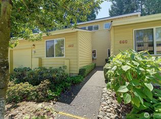 Villa 156 Condominium, Bellevue, WA 98007