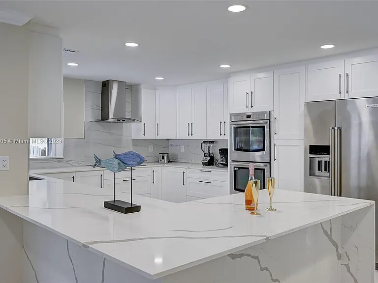 1109 Hollywood Blvd — Photo 25