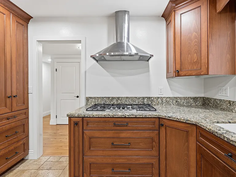 1970 Pelican Pl — Photo 24