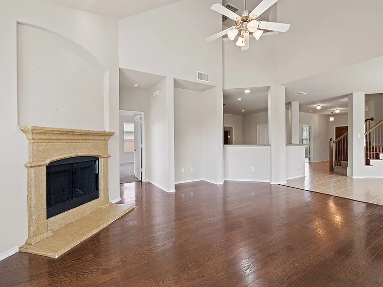 9716 Mulligan Dr — Photo 7