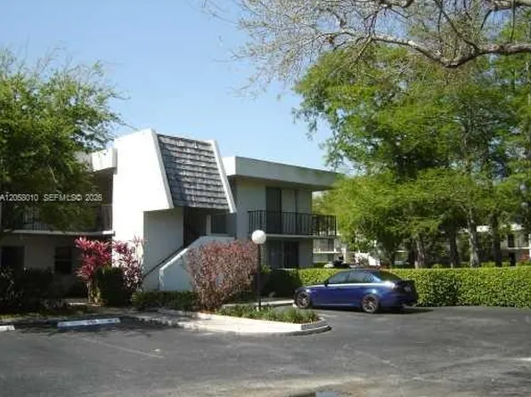 4000 N Cypress Dr APT 205, Pompano Beach, FL 33069
