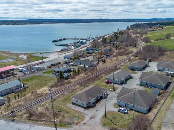 3 Mosher Ln, Cape Breton, NS B2A 0B2