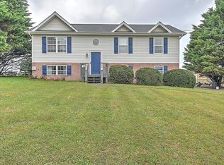 23 Maple Ridge Ct, Jonesborough, TN 37659