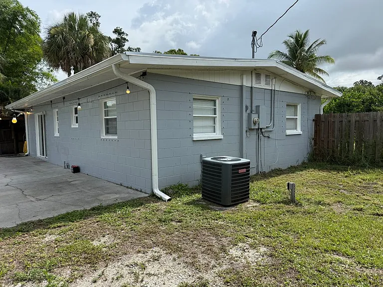 713 S Jenkins Rd — Photo 26