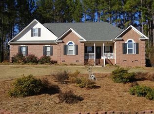 626 Fairway Lakes Rd, Greenwood, SC 29649