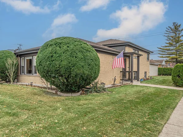 7553 Karlov Ave, Skokie, IL 60076