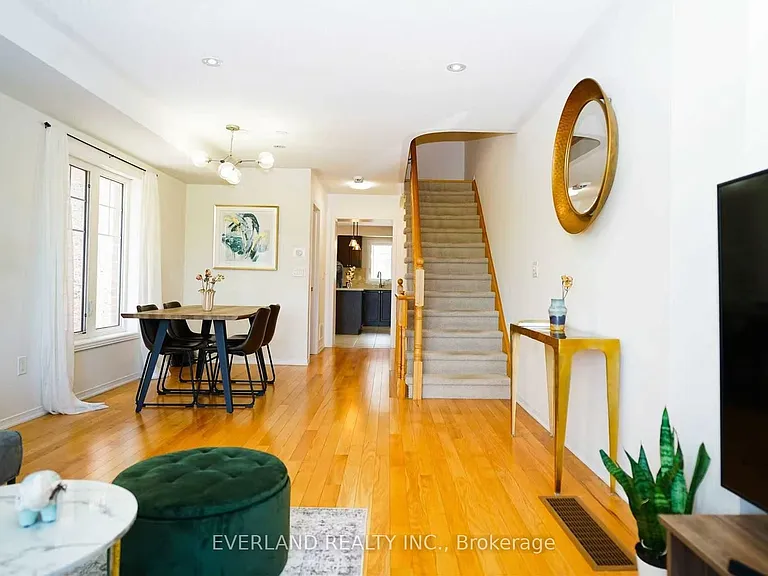 5267 Major Mackenzie Dr E — Photo 13
