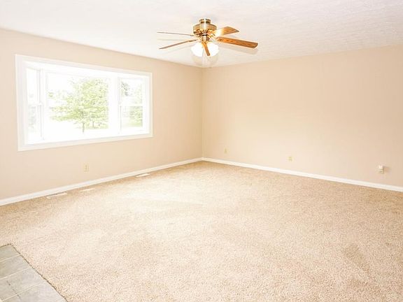 5th image of 3316 Chamberlin Dr