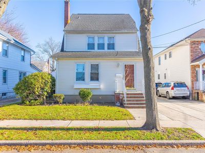 138 N 11th Street, New Hyde Park, NY, 11040