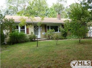 121 Willow Dr, Little Silver, NJ 07739