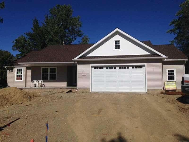1st image of 3977 Blueberry Dr