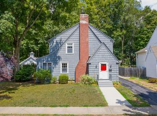24 Nevins Ave, Longmeadow, MA 01106