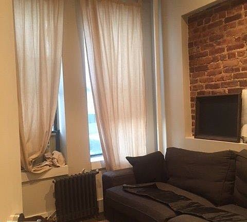 5th image of 142 Scholes St #2AAR