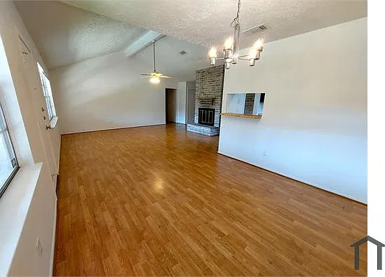 4 bed, 1460 sqft, $1,795 — Photo 3