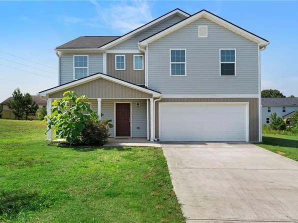 290 Middleton Ct, Chatsworth, GA 30705