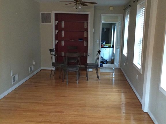 Living room/dining room