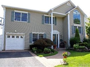 3124 Shore Rd, Bellmore, NY 11710