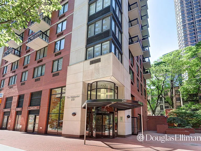 250 E 40th St #27B — Photo 20