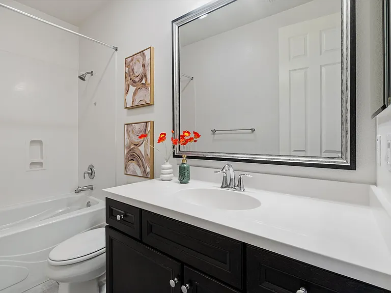 17981 Cantabria Ln — Photo 22