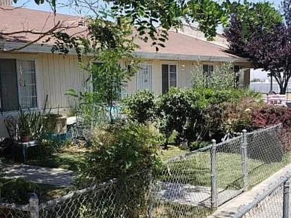 3rd image of 12319 Pearblossom Ave #V-10