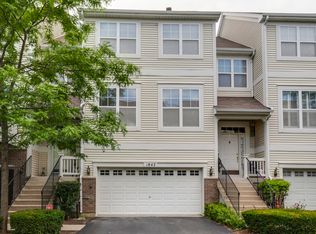 1842 Watercolor Pl, Grayslake, IL 60030