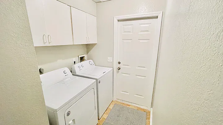 301 SE 30th Ter — Photo 11