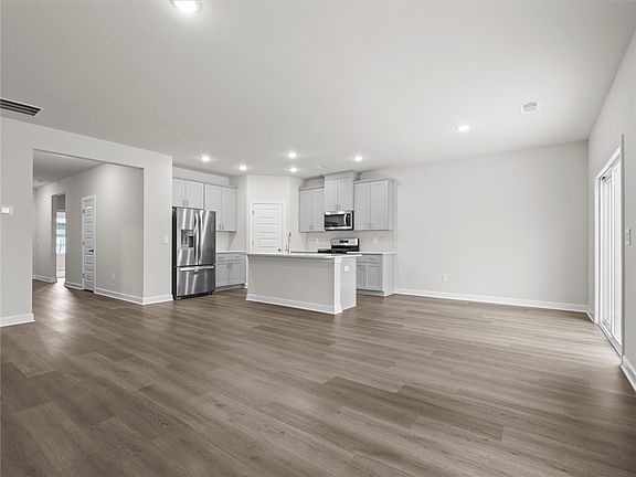 4th image of 422 Harben Dr