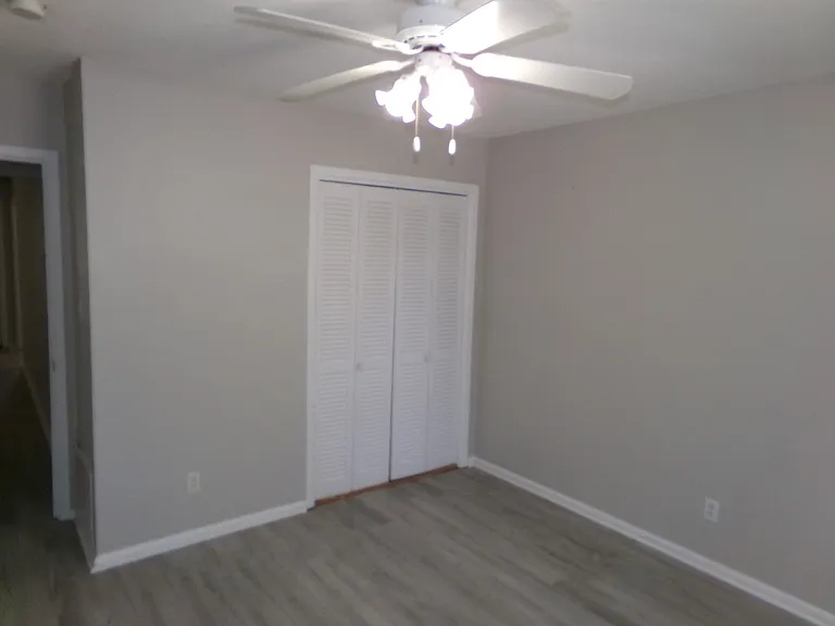 3814 Country Club Rd #K — Photo 11