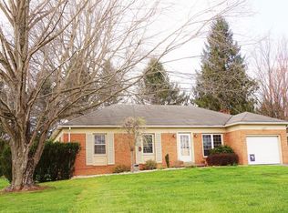 131 Mayapple Trl, Lewisburg, WV 24901