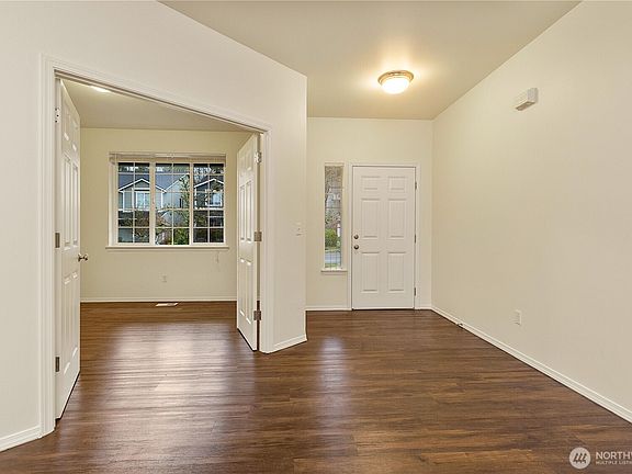 4th image of 5923 121st Street SE