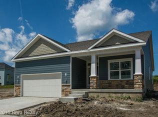 2730 NW 164th Ln, Clive, IA 50325