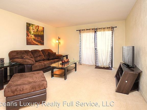 5th image of 2101 N Atlantic Ave #190