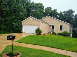 556 Rifle Ridge Dr, Wentzville, MO 63385