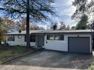 2945 Pioneer Dr, Redding, CA 96001