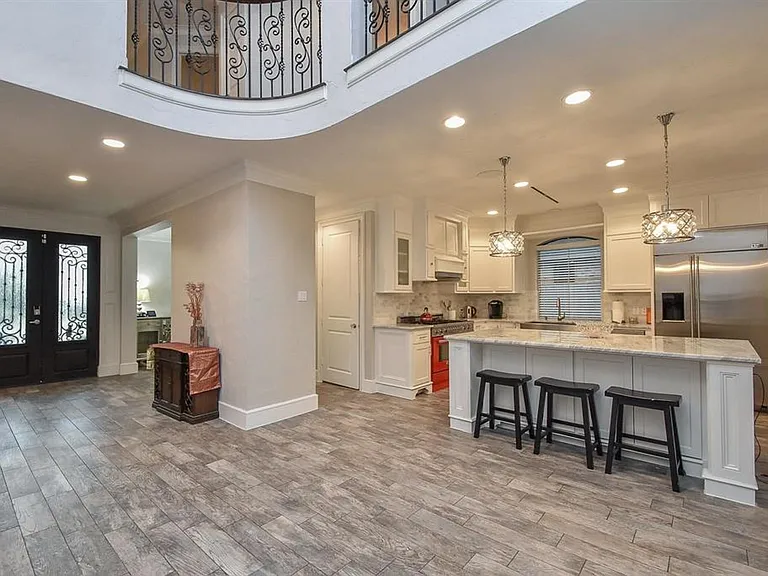 4526 Lakeside Meadow Dr — Photo 11