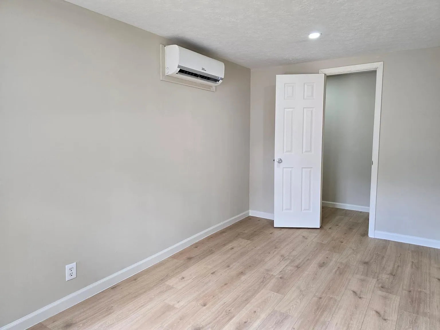 1 bed, 1.0 bath, $775 — Photo 4