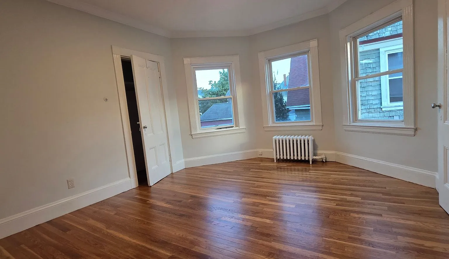Brand New 5-bed in Allston! — Photo 3