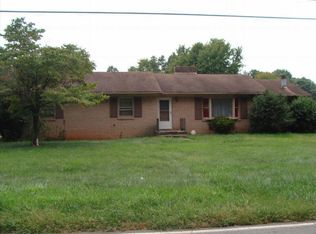 3652 Vest Mill Rd, Winston Salem, NC 27103