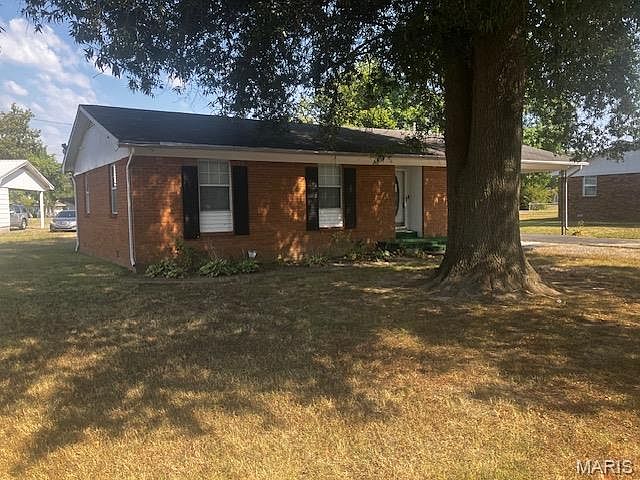 1st image of 1302 W Murray Ln