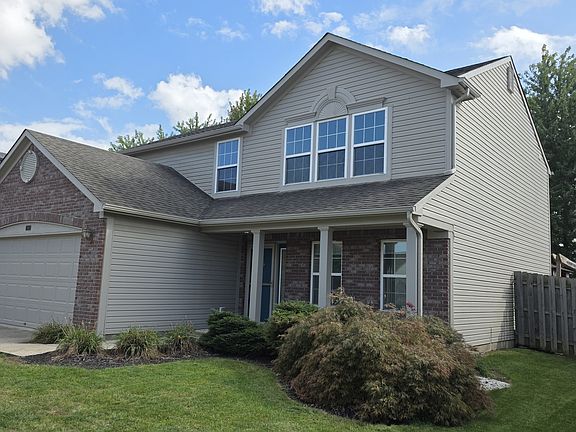 4th image of 716 Bluff Creek Dr