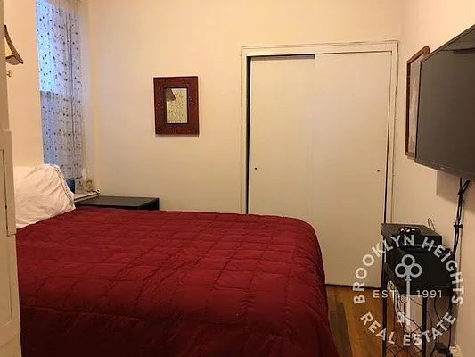 Rented by Brooklyn Heights Real Estate Inc | media 7