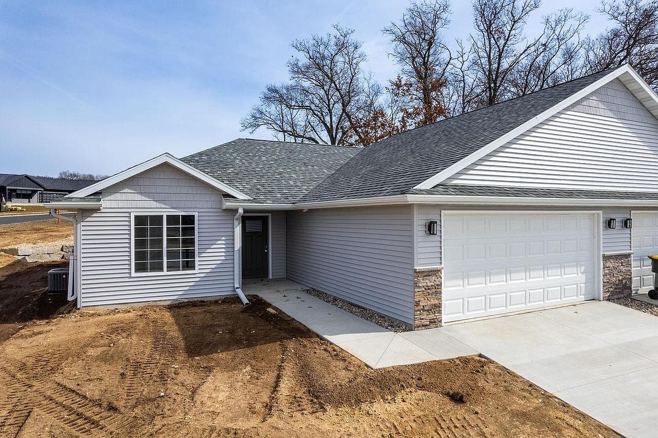 2464 Russell Court, Reedsburg, WI 53959 Zillow