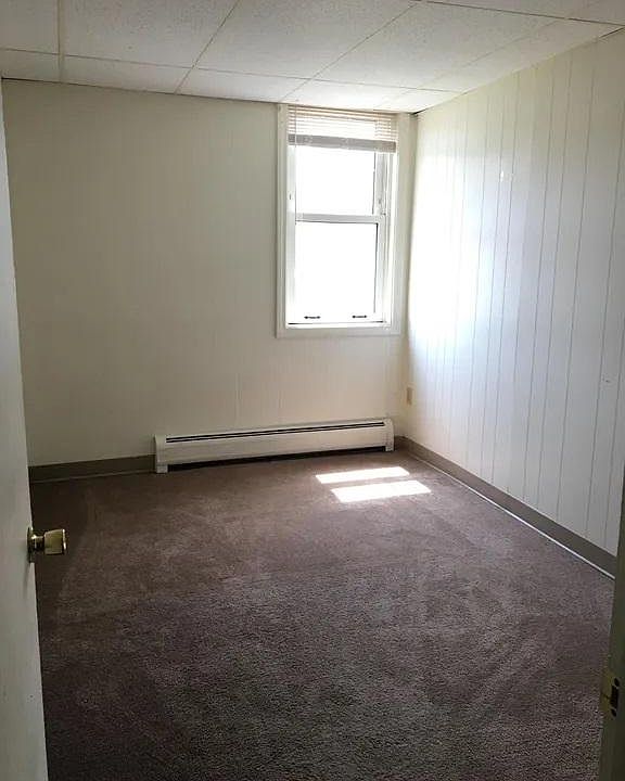 36 Cumberland St, Westbrook, ME 04092 Zillow