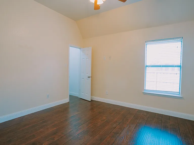 3240 Paseo — Photo 28