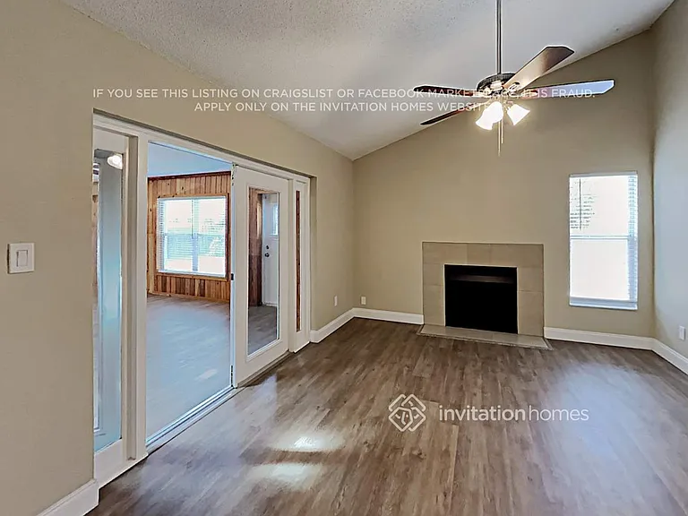 412 Abbeywood Ln — Photo 6