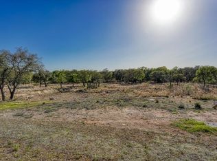 2 Cobblestone Ln, Burnet, TX 78611