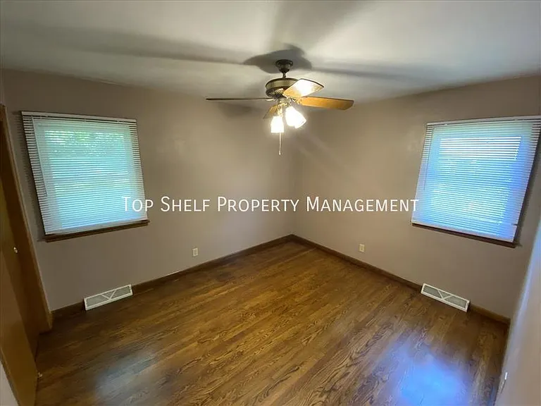 2752 Holcomb Ave — Photo 20
