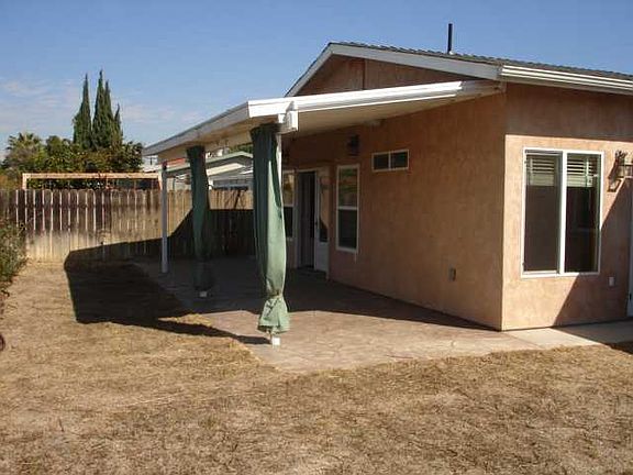3rd image of 6090 Avenorra Dr
