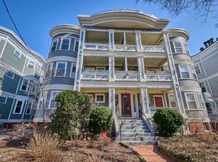 118 Trowbridge St APT 6, Cambridge, MA 02138