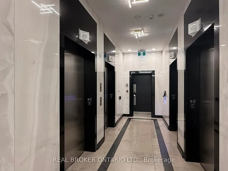 8 Hillcrest Ave #505 — Photo 4